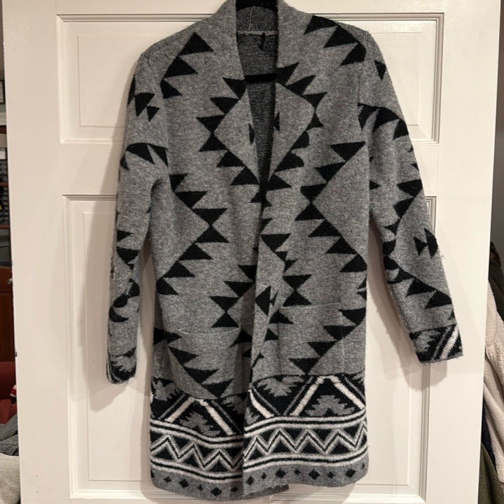 Ladies sweater jacket.  Medium size.